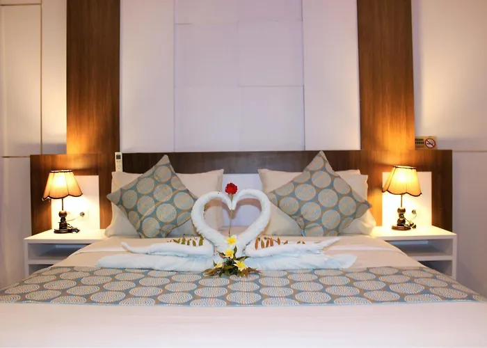 Nusa Sedayu By Ocean View ホテル 4*